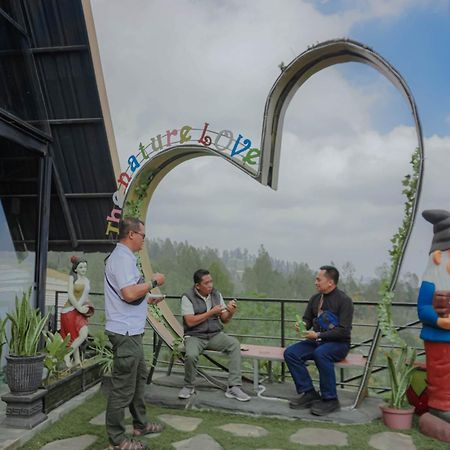 Hotel Nature Bromo And Resort Pasuruan Exterior foto
