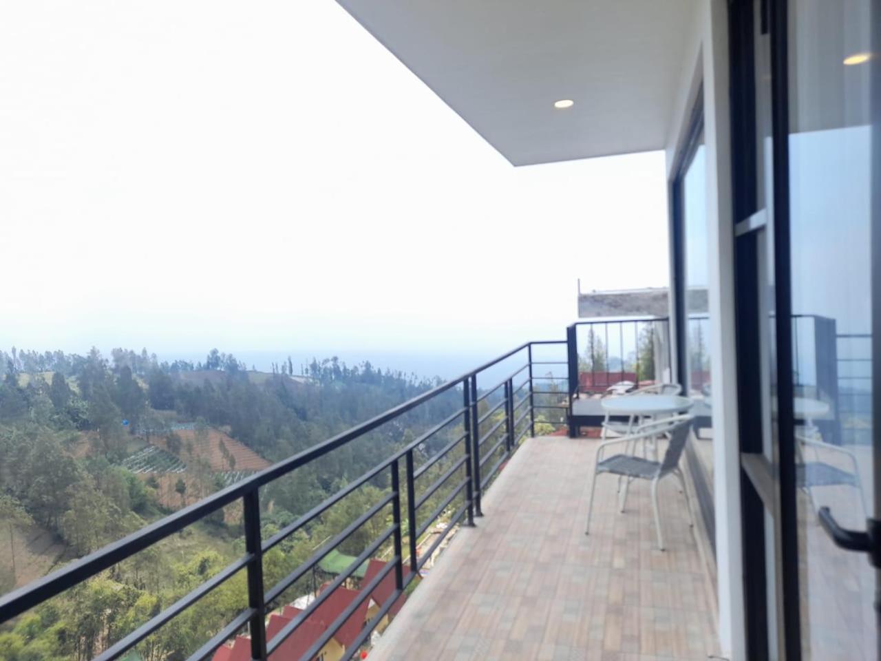 Hotel Nature Bromo And Resort Pasuruan Exterior foto