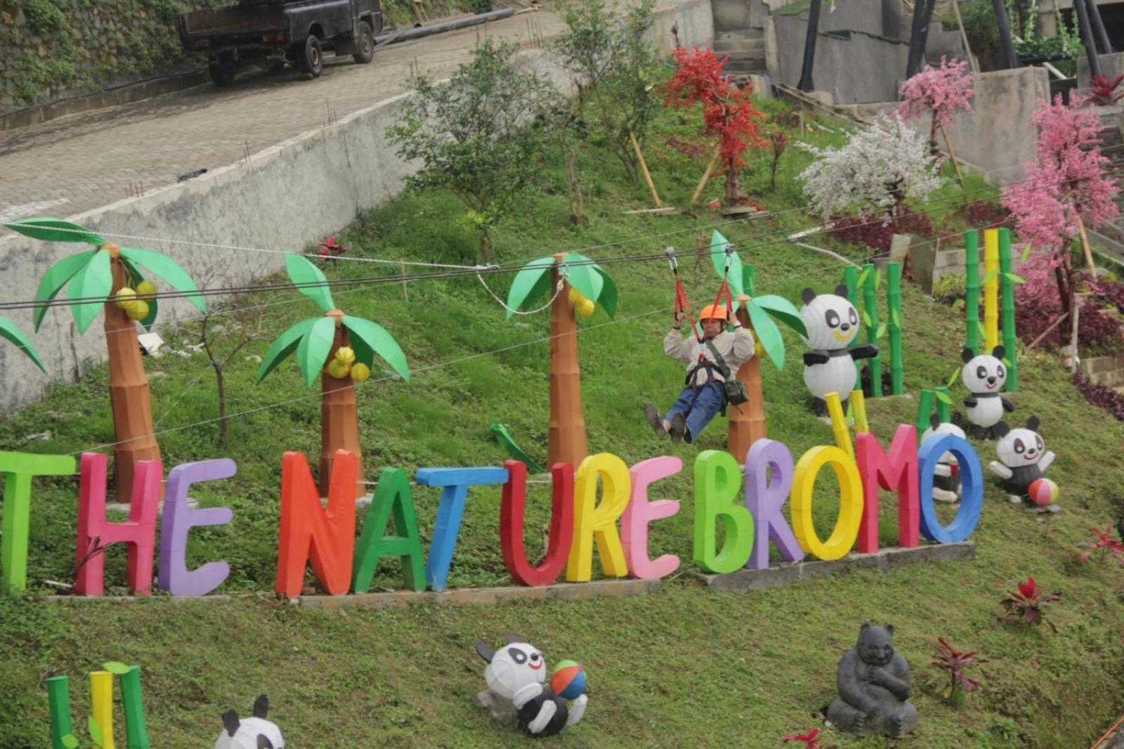 Hotel Nature Bromo And Resort Pasuruan Exterior foto
